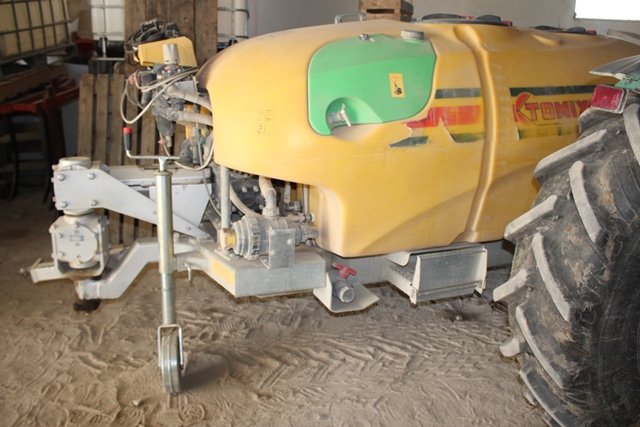 Aquisição de pulverizador, grade de discos, distribuidor de adubo